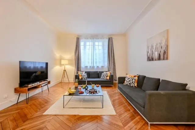 Elegant Appartement 3 Chambres, 3 Salles De Bain- Double Sejour- Paris 16E- Calme Et Standing
